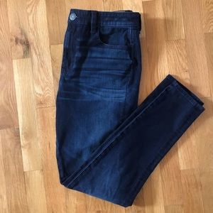 The Dream Jean Super High Waisted Jegging